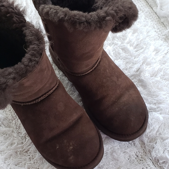 UGG Classic Bailey Button Boots - Picture 4 of 8